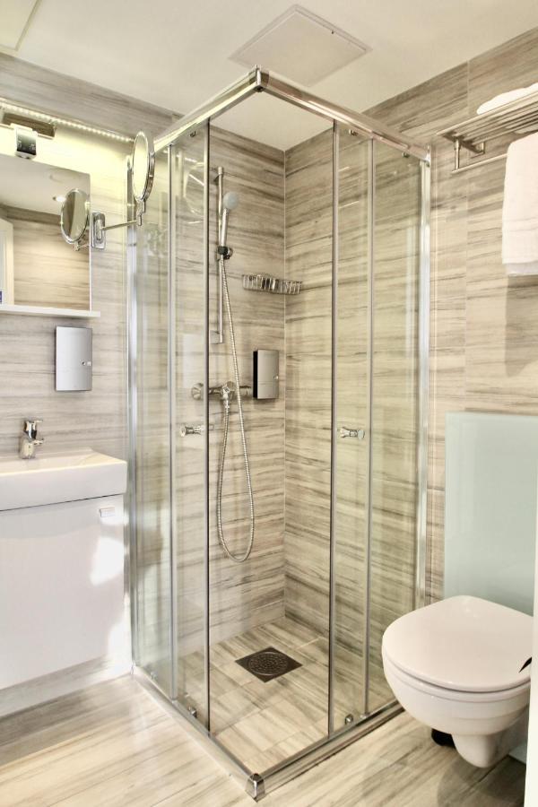 Super Stay Hotel, Oslo Ngoại thất bức ảnh