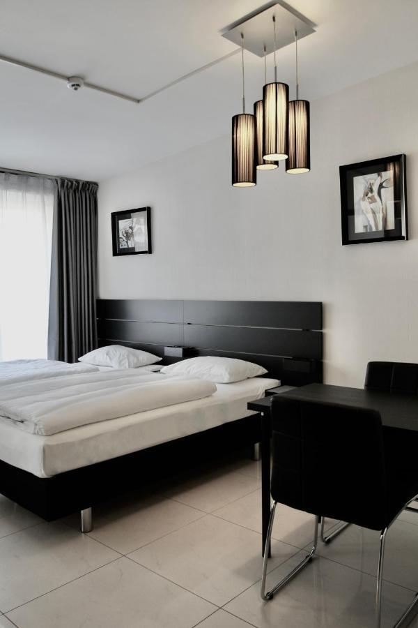 Super Stay Hotel, Oslo Ngoại thất bức ảnh