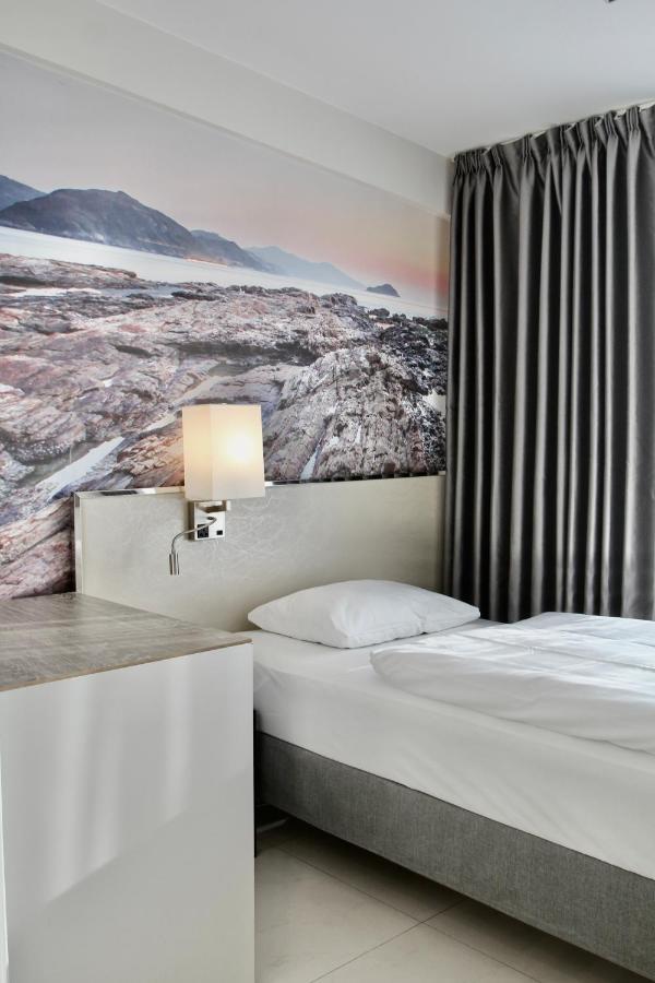 Super Stay Hotel, Oslo Ngoại thất bức ảnh